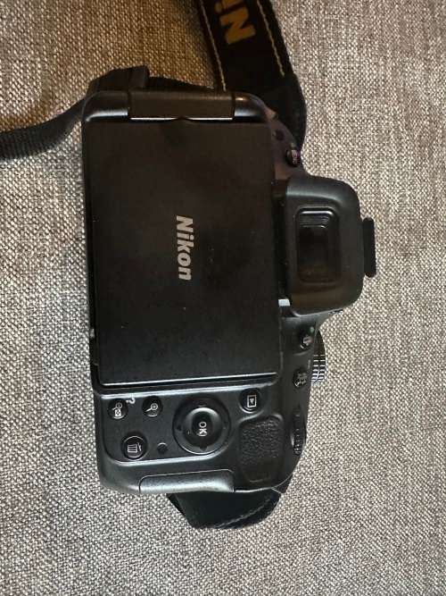 Nikon D5100 MINT CONDITION  BODY ONLY
