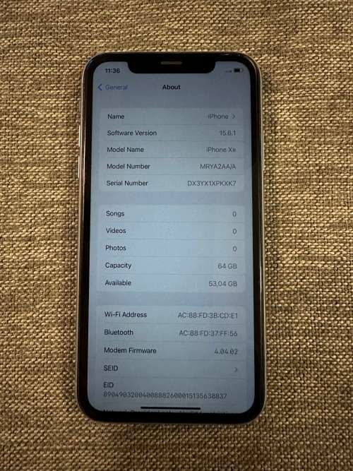 i PHONE XR 64GB MINT CONDITION AS NEW 86% BATT HEALTH