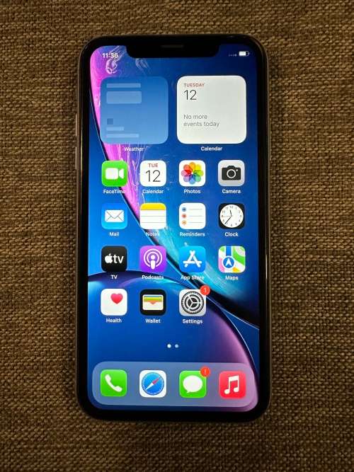 i PHONE XR 64GB MINT CONDITION AS NEW 86% BATT HEALTH
