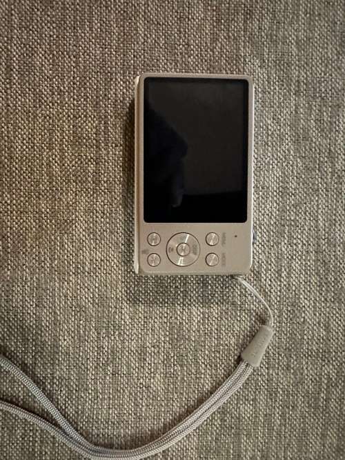 Samsung ST Series ST77 16.1 MP Digital Camera Mint Condition