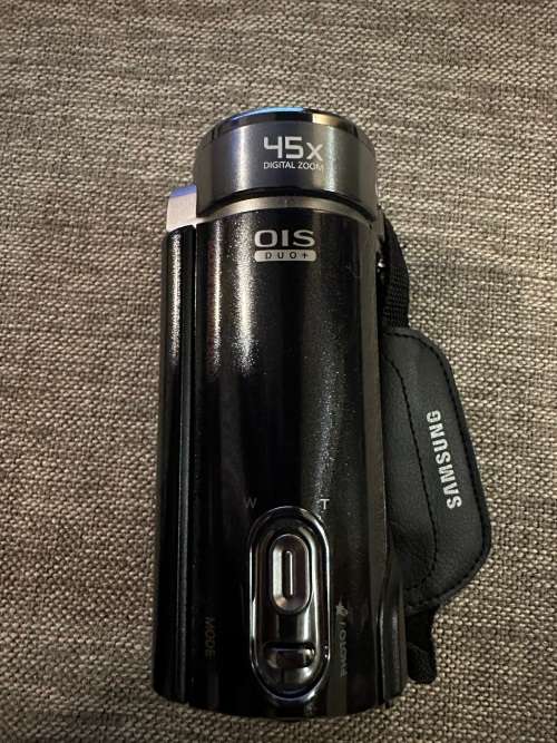 Samsung HMX-H400 Video Camera Mint Condition