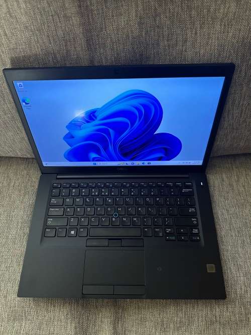 **BARGAIN BUY**DELL LATITUDE 7490 TOUCHSCREEN 8th GEN i5, 16GB RAM, 520GB SSD, FHD-GRAB IT@R4999!