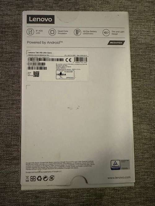 LENOVO TAB M8 4THNGEN  WIFI + LTE +CLEAR CASE MINT CONDITIOIN