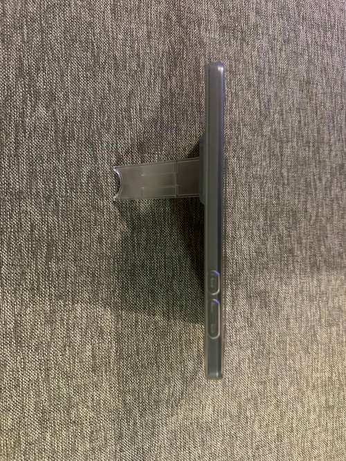 LENOVO TAB M8 4THNGEN  WIFI + LTE +CLEAR CASE MINT CONDITIOIN