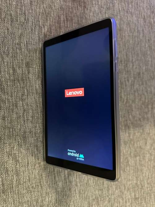 LENOVO TAB M8 4THNGEN  WIFI + LTE +CLEAR CASE MINT CONDITIOIN