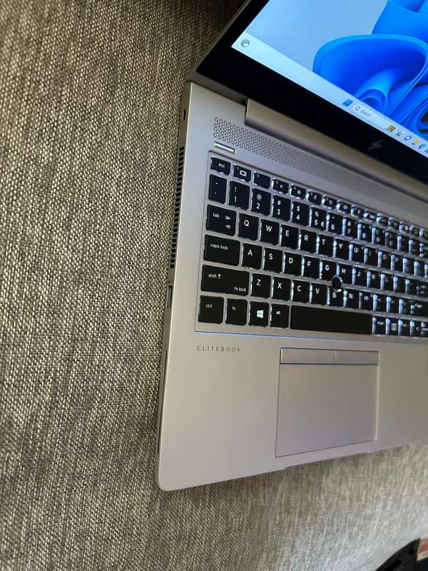 HP EliteBook 840 G5, 7th Gen i7-7500U@2.7GHz, 16GB RAM, 256GB m.2 SSD, 14` FHD Display LTE