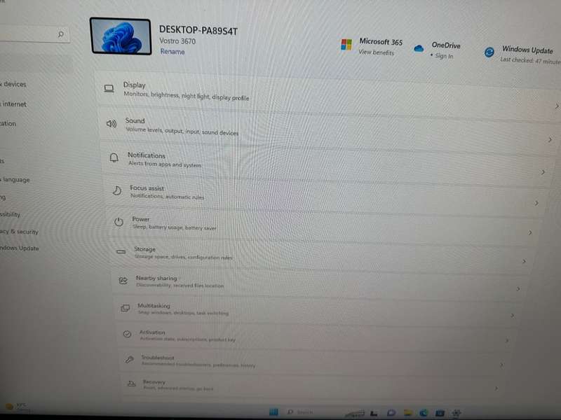 DELL VOSTRO 3670 CORE I3 8TH GEN 8GB RAM 256GB SSD