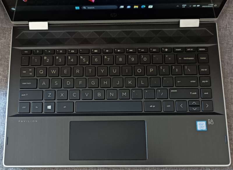 HP Pavillion x360 Convertible 14-cd0xxx, TouchScreen, Intel 8th Gen i5-8250U, 16Gb RAM, 256GB m.2