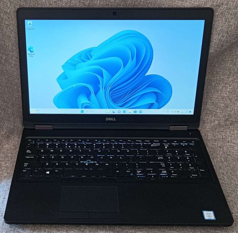 Dell Precision 3520, Nvidia Quadro M620 GPU, Intel i7-7700HQ@2.8GHz, 16GB RAM, 256GB m.2 SSD