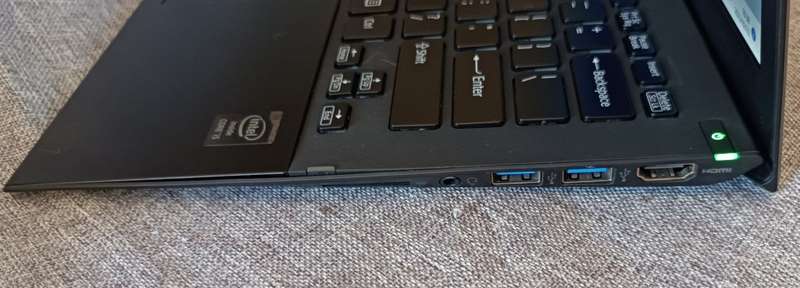 Sony VAIO SVP13212SG UltraBook, 13.3` Full HD, Intel® Core i5 i5-4200U@1.6GHz,4GB RAM, 128 GB m.2