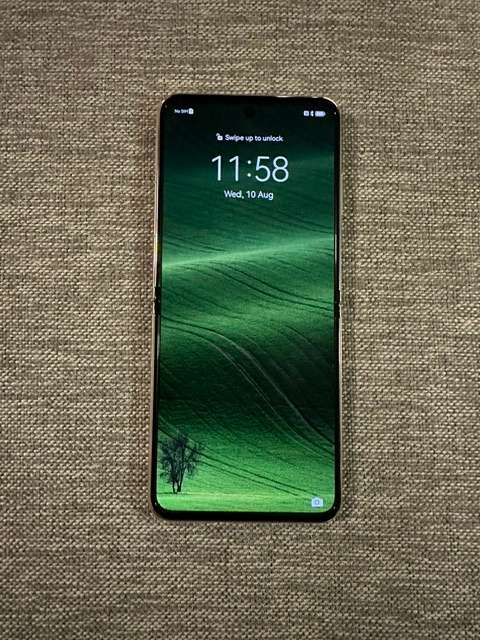 HUAWEI P50 POCKET PREMIUM EDITION 12GB RAM 512GB MEMORY PREMIUM GOLD