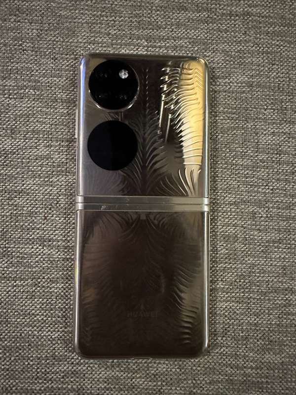 HUAWEI P50 POCKET PREMIUM EDITION 12GB RAM 512GB MEMORY PREMIUM GOLD