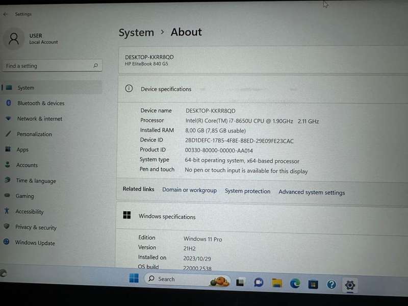 HP EliteBook 840 G5  8th Gen i7-8550U@1.9GHz, 8GB RAM, 256GB SSD,UHD GRAPHICS 620 FHD Display LTE