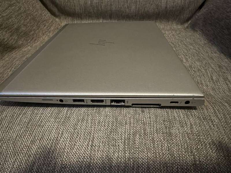 HP EliteBook 840 G5  8th Gen i7-8550U@1.9GHz, 8GB RAM, 256GB SSD,UHD GRAPHICS 620 FHD Display LTE