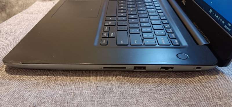 Dell Vostro 5581, 8th Gen Intel i5-8265U@1.6GHz,8GB RAM, 1 TB HDD, 15.6` FHD Display, Widows 10 Pro