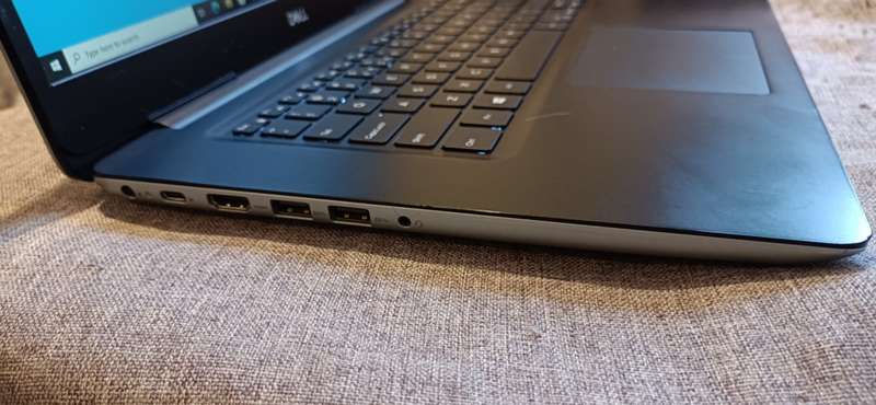 Dell Vostro 5581, 8th Gen Intel i5-8265U@1.6GHz,8GB RAM, 1 TB HDD, 15.6` FHD Display, Widows 10 Pro