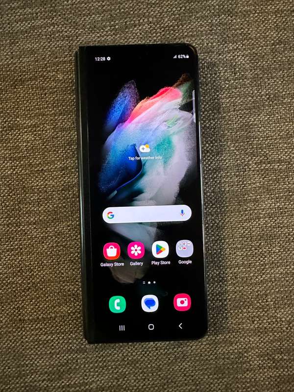 SAMSUNG Z FOLD 3 5G 12GB RAM 256GB MEMORY DUAL SIM