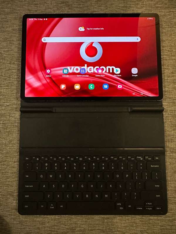 Samsung Galaxy Tab S7 FE 5G 128GB - Mystic Black With Keyboard