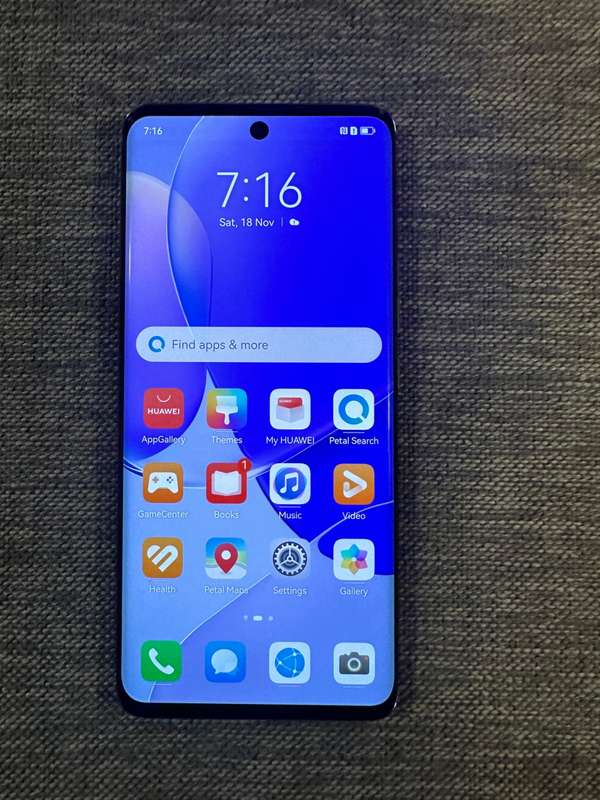 HUAWEI NOVA 9 SINGLE  SIM 8GB RAM 128GB MEMORY MINT CONDITION