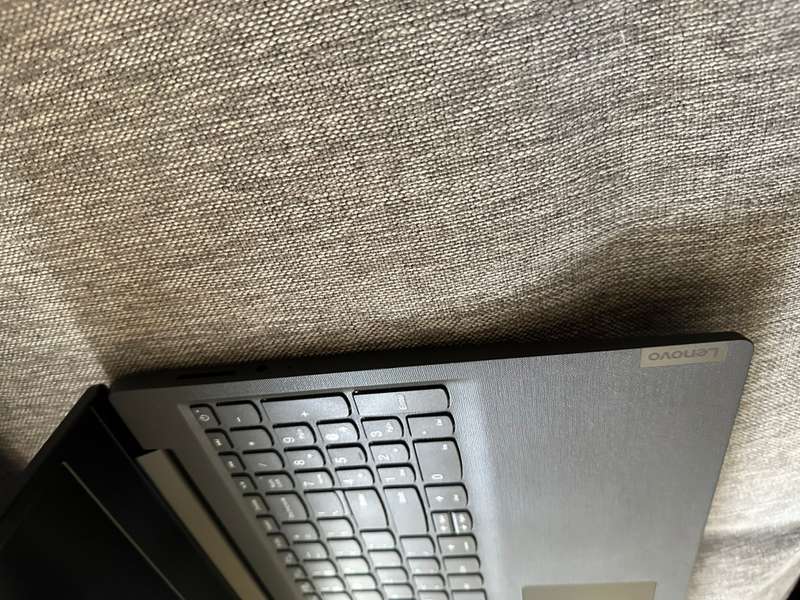 LENOVO V15-IIL CORE I5 10TH GEN 20GB RAM 512GBSSD FHD DISPLAY