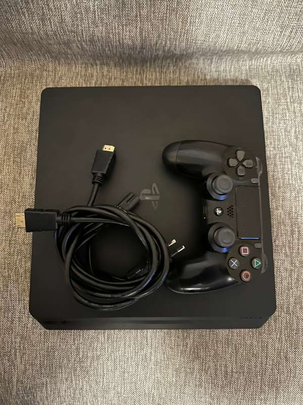 PLAYSTATION 4 SLIM 500GB 1 CONTROLLER