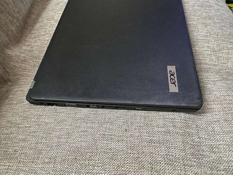 Acer TravelMate P214-52, 10th Gen i7-10510U@1.8GHz, 16GB RAM, 256GB NVMe SSD, 14` FHD Display, LTE