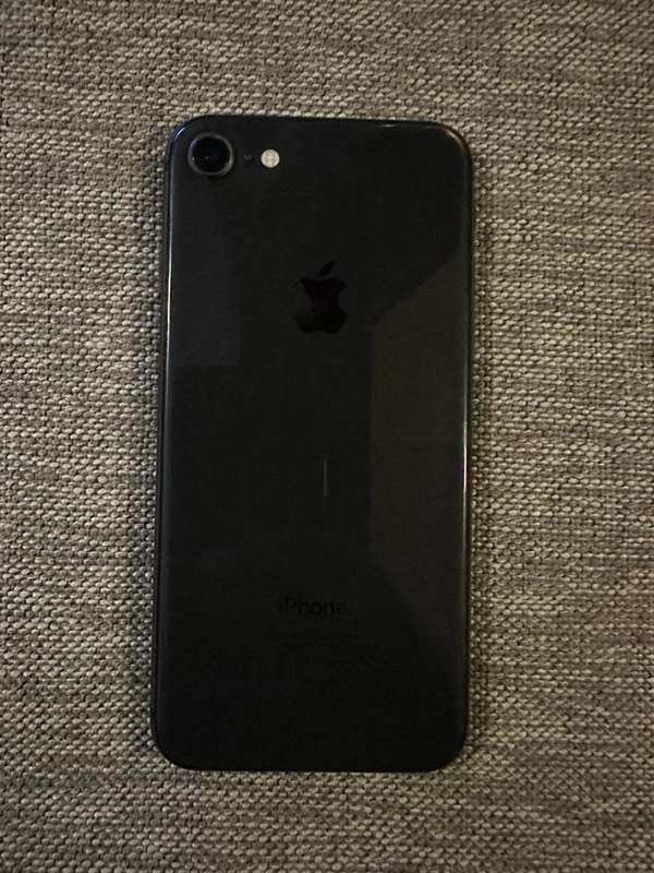 I PHONE SE 2020  64GB 75% BATT HEALTH PLEASE READ