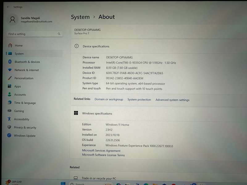 MICROSOFT SURFACE PRO 7 CORE I5 10TH GEN 8GB RAM 256GB SSD INTEL IRIS PLUS GRAPHICS MINT AS NEW