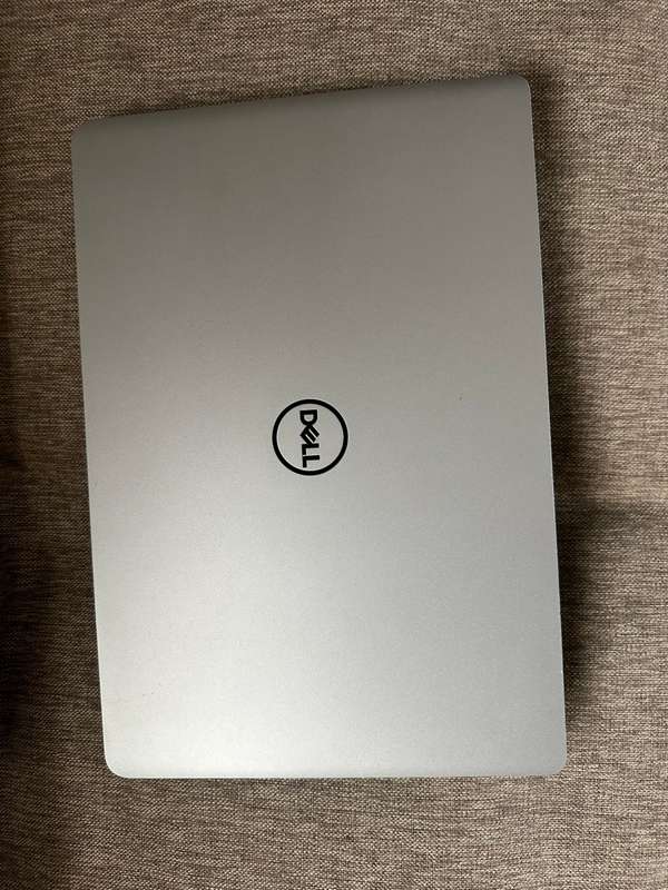 Dell Vostro 5581 8th Gen Intel Core i5-8265U, 16GB RAM, 256GB m.2 SSD,, 15.6` FHD