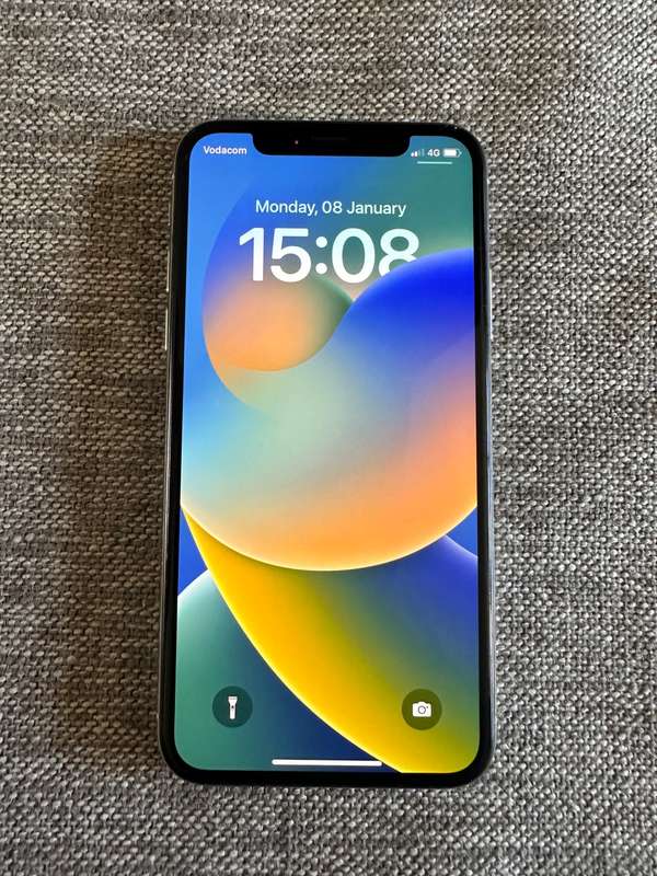 I PHONE X 64GB 78% BATT HEALTH