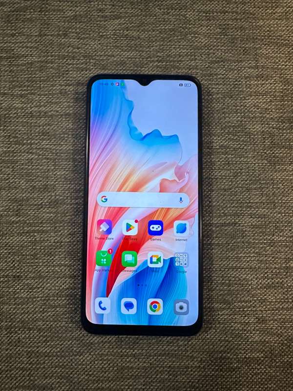 OPPO A18 128GB Dual SIM Black Mint Condition