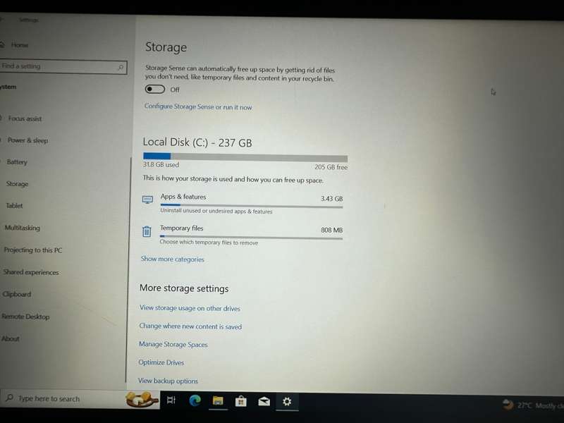 Dell Vostro 5581 8th Gen Intel Core i5-8265U, 16GB RAM, 256GBSSD,, 15.6` FHD