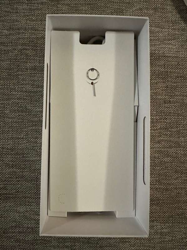 HUAWEI NOVA 11i 8GB RAM 128GB MEMORY MINT AS NEW