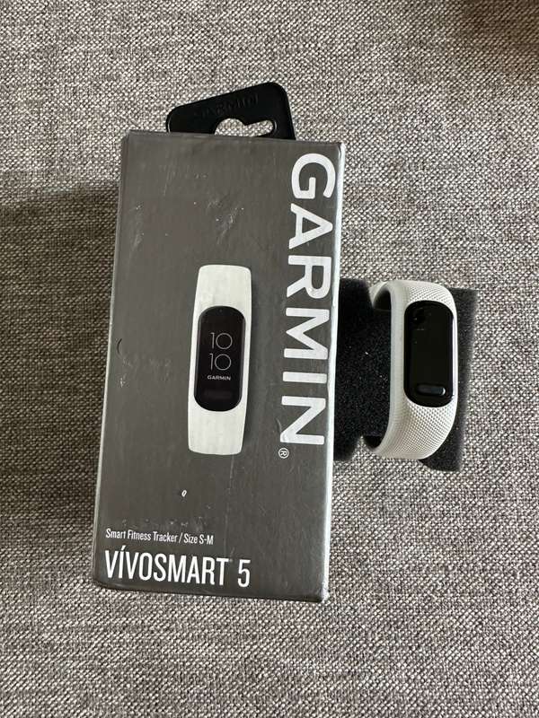 Garmin Vivosmart 5 Activity Tracker (Small/Medium) - White Mint As New