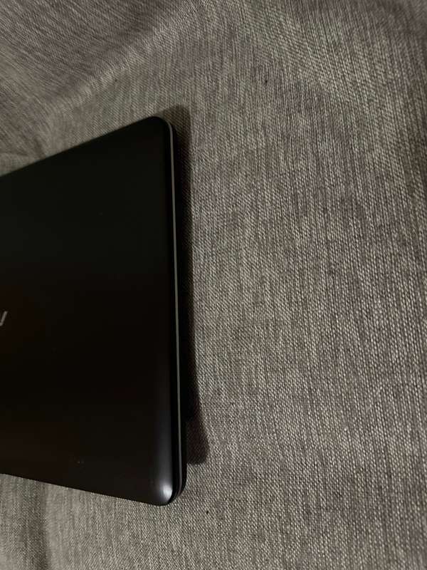 ASUS VIVOBOOK X540NA-GQ254T INTEL CELERON 4GB RAM 500GB HDD