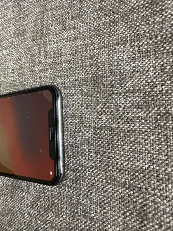 I PHONE 11 PRO 64GB 80% BATT HEALTH MINT CONDITION