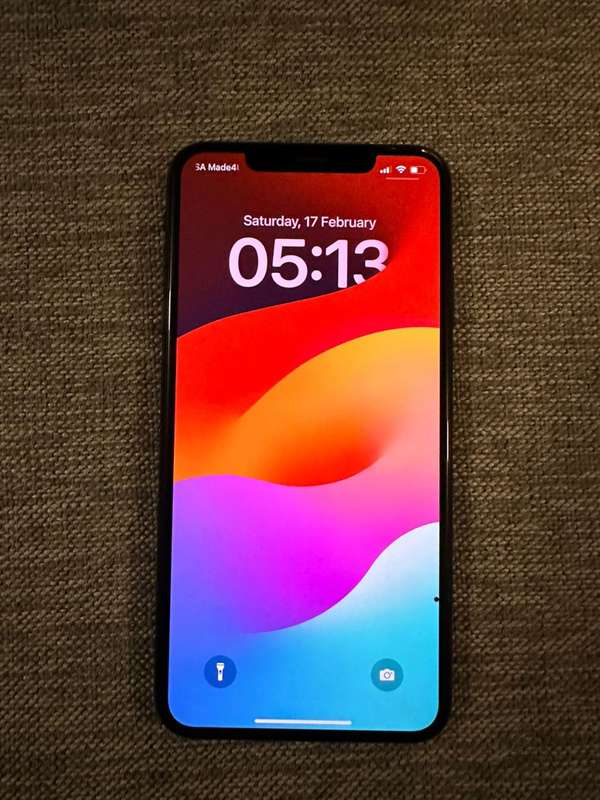 I PHONE XS MAX 64GB 77% BATT HEALTH