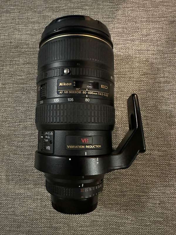 Nikon AF VR 80-400mm 1:4.5-5.6D lens