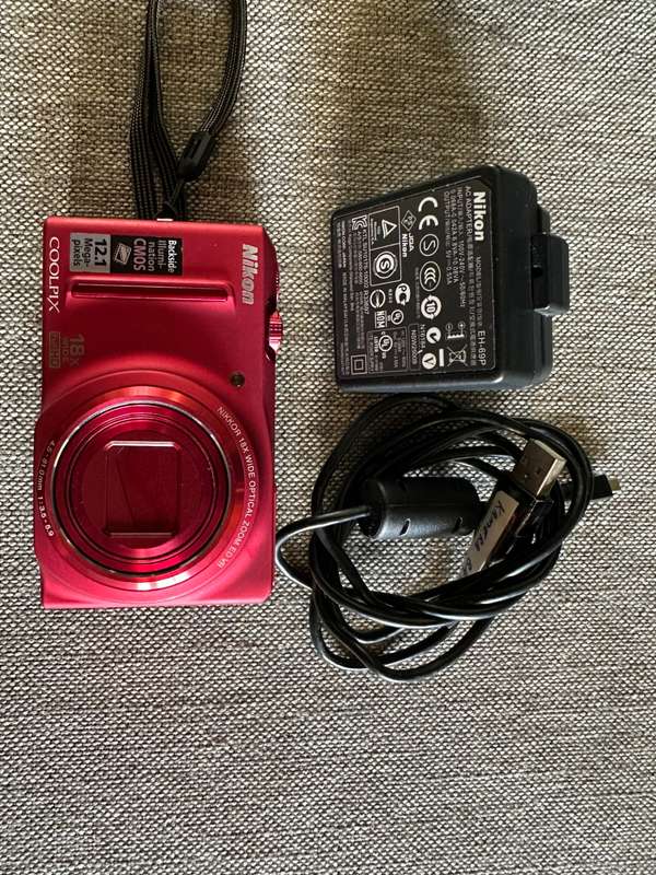 Nikon COOLPIX S9100 12.1 MP CMOS Digital  18x NIKKOR ED Wide-Angle Optical Zoom Lens Full Hd