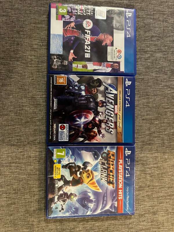 PLAYSTATION 4 SLIM 500GB 2  CONTROLLERS & 3 GAMES  MINT CONDITION