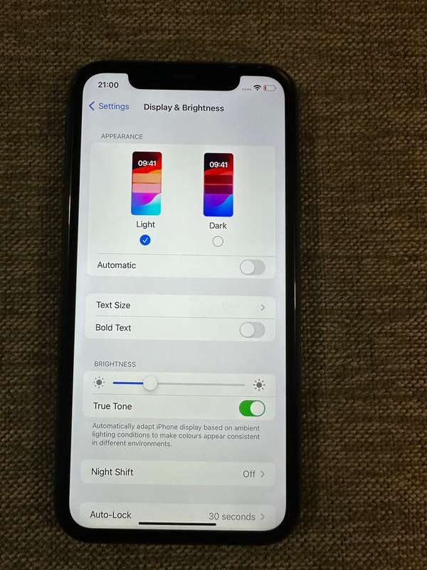 I PHONE 11 64GB 96% BATT HEALTH