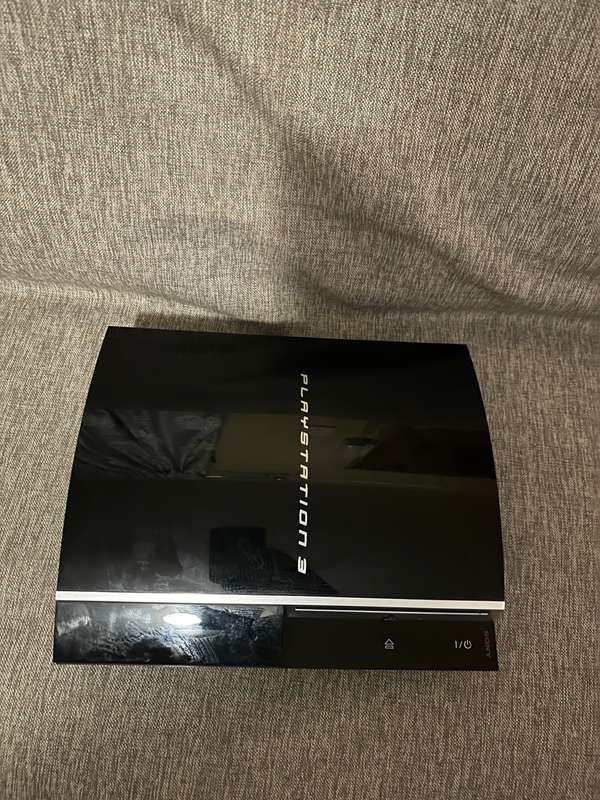 SONY PLAYSTATION 3 250GB 2 CONTROLLERS