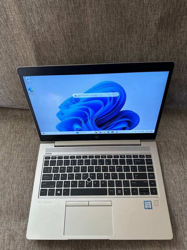 HP EliteBook 840 G5  8th Gen i7-8550U@1.9GHz, 8GB RAM, 256GB SSD,UHD GRAPHICS 620 FHD Display LTE