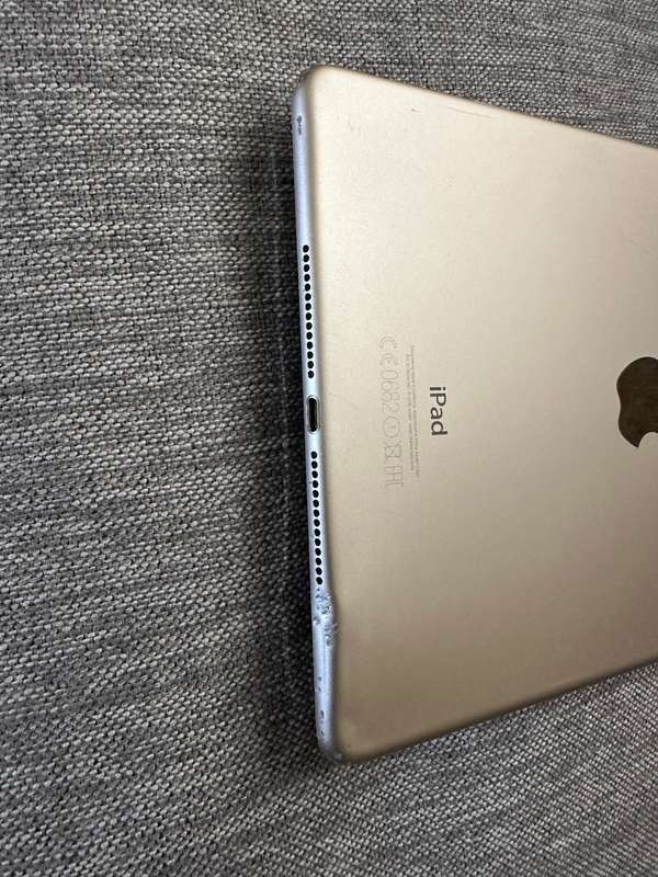 IPAD AIR 2 WIFI AND 4G 64GB MODEL A1567