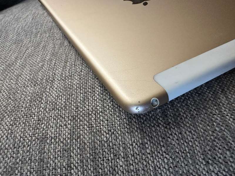IPAD AIR 2 WIFI AND 4G 64GB MODEL A1567