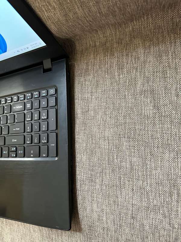 Acer TravelMate P259-M, 6th Gen Intel i5-6200U@2.3GHz, 8GB RAM, 256GBSSDHDD, 15.6`