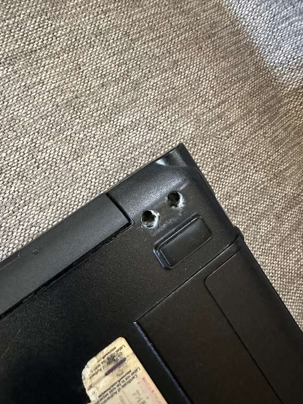 ACER ASPIRE V3 571 CORE I3  8GB RAM 120GB SSD PLEASE READ
