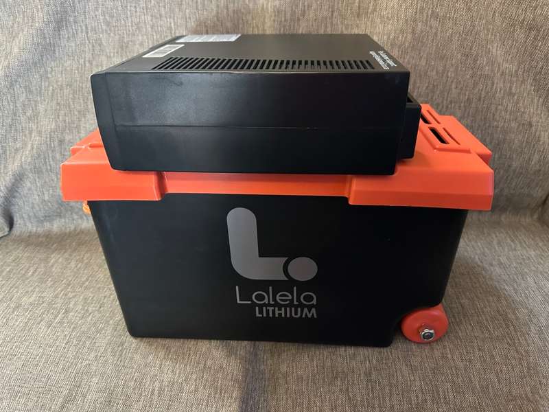 Lalela Lithium Trolley Inverter(615WH) Modified Sinewave 50AH