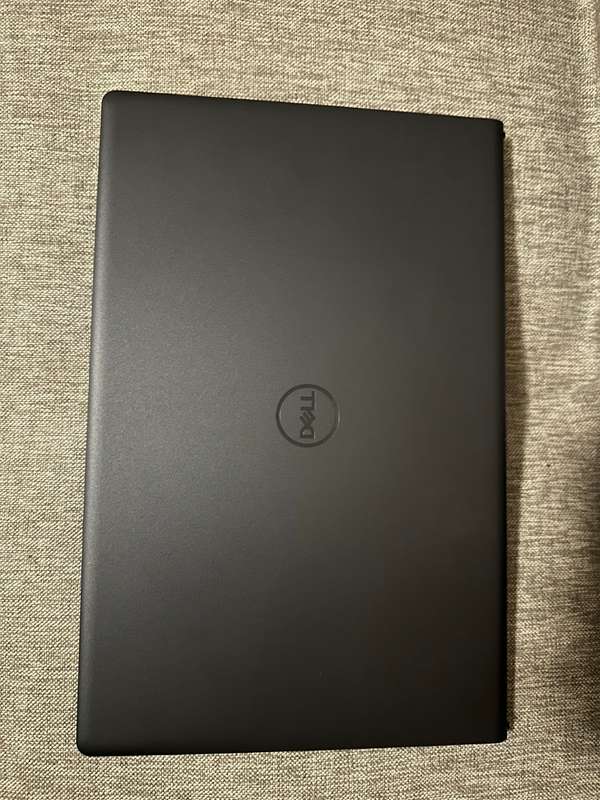 DELL VOSTRO 3520 CORE I5 12TH GEN 15,6 INCH  16GB RAM 256GB SSD MINT DELL WARRANTY
