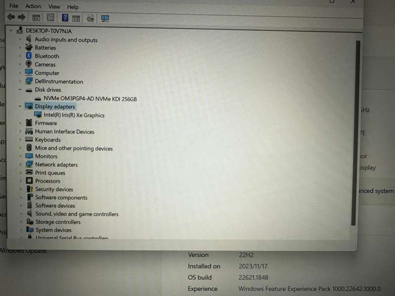 DELL VOSTRO 3520 CORE I5 12TH GEN 15,6 INCH  16GB RAM 256GB SSD MINT DELL WARRANTY